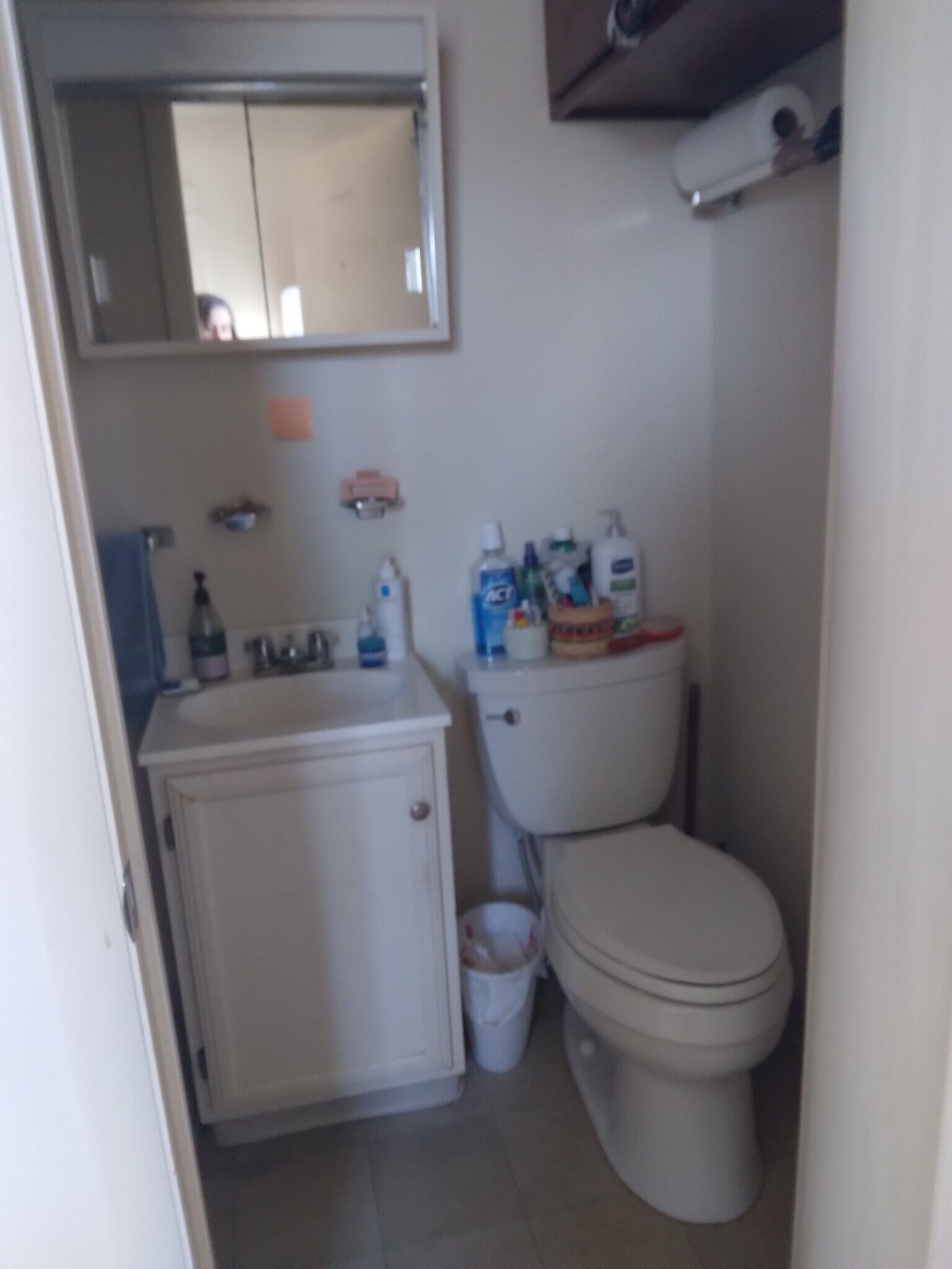 bathroom - 35 Manor Ave