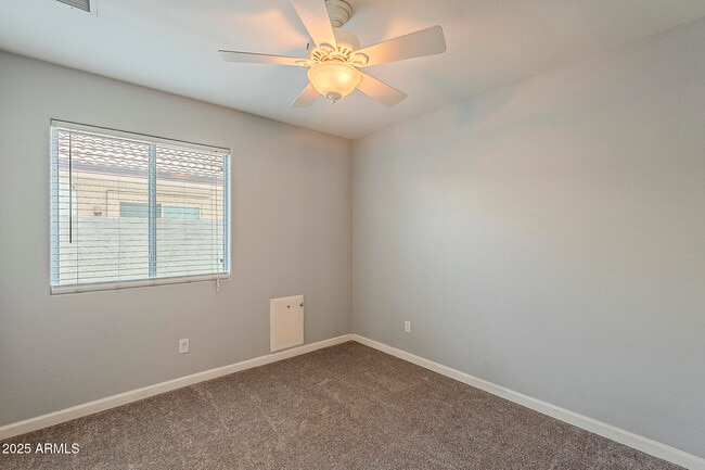 Building Photo - 3029 W Matthew Dr