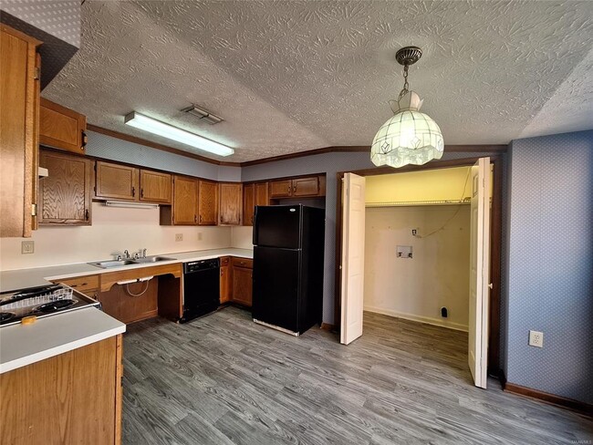 Building Photo - 1537 Westminster Dr