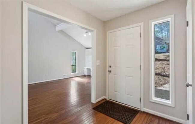 Building Photo - 9916 Scarlet Oak Dr