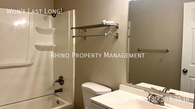 Building Photo - 4664 S Arlington Park Dr
