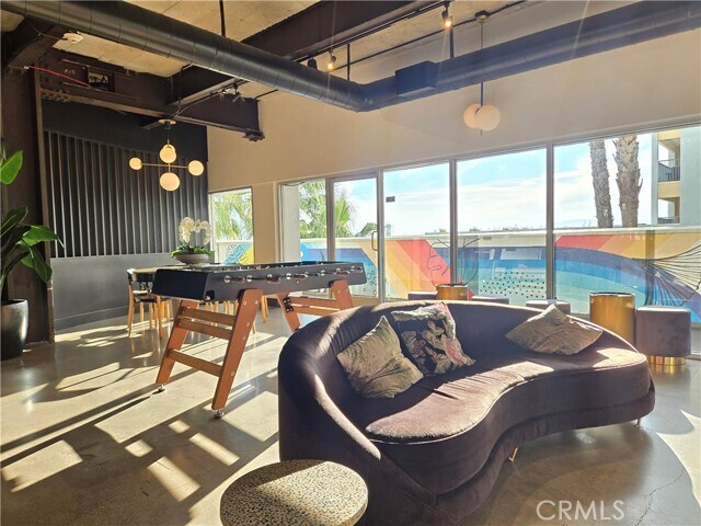 Building Photo - 25 S 15th Pl