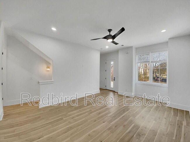 Building Photo - 2048 McKinley St