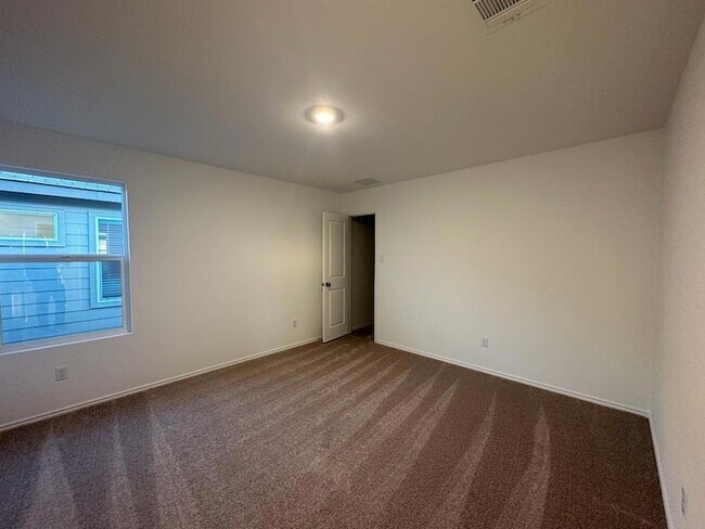 Building Photo - 336 Canley Lp