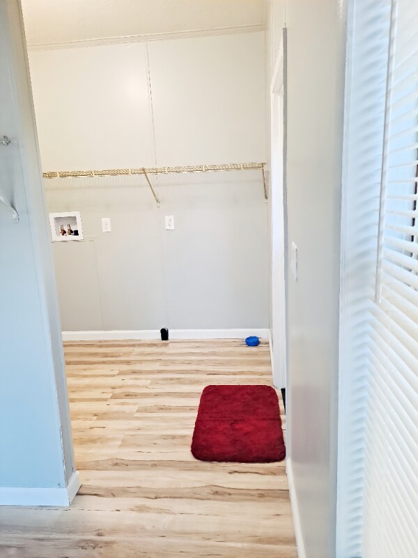 Building Photo - 17 Deerwood Park