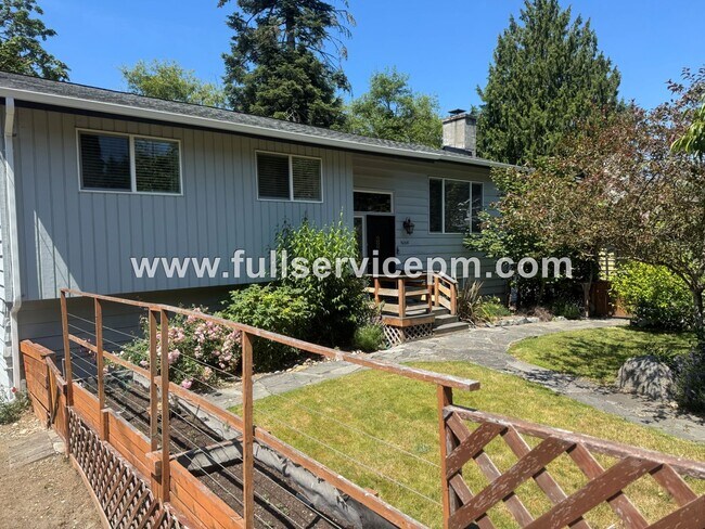 Building Photo - Spacious 4-Bedroom Upper-Level Home with Fireplace, Bonus Room & Large Deck