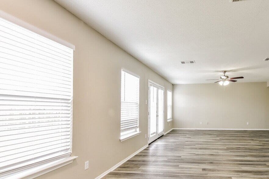 Building Photo - 6911 Waterfall Pass