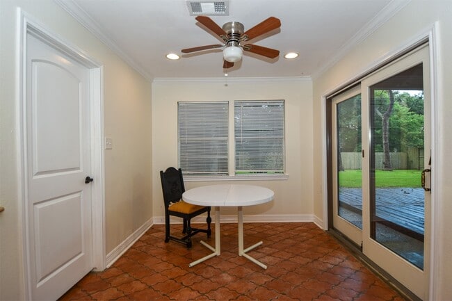 Building Photo - 18603 Point Lookout Dr