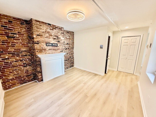Building Photo - 7 Tileston St