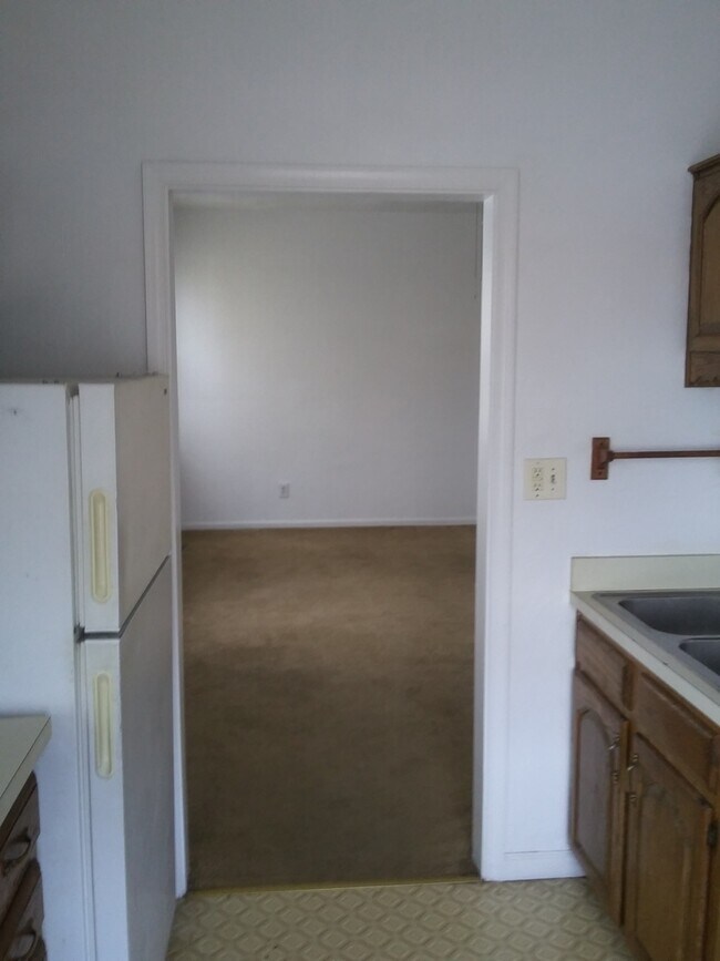 Building Photo - 431 County St