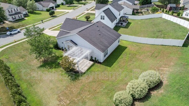 Building Photo - 120 Lantana Dr