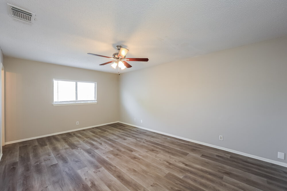 Building Photo - 3191 Beacon Field Dr