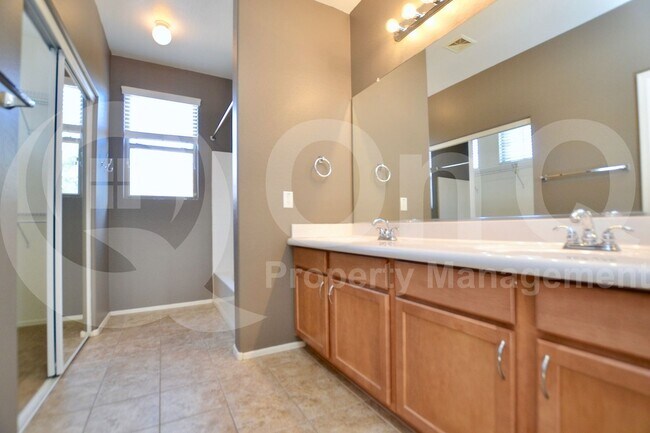 Building Photo - 3793 E Stampede Dr