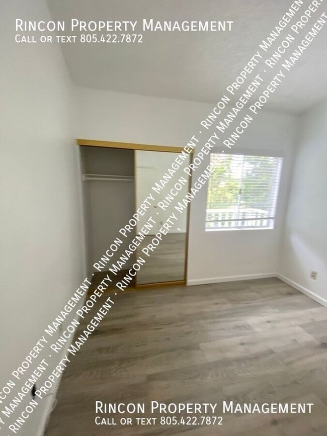 Building Photo - 943 Goodman St