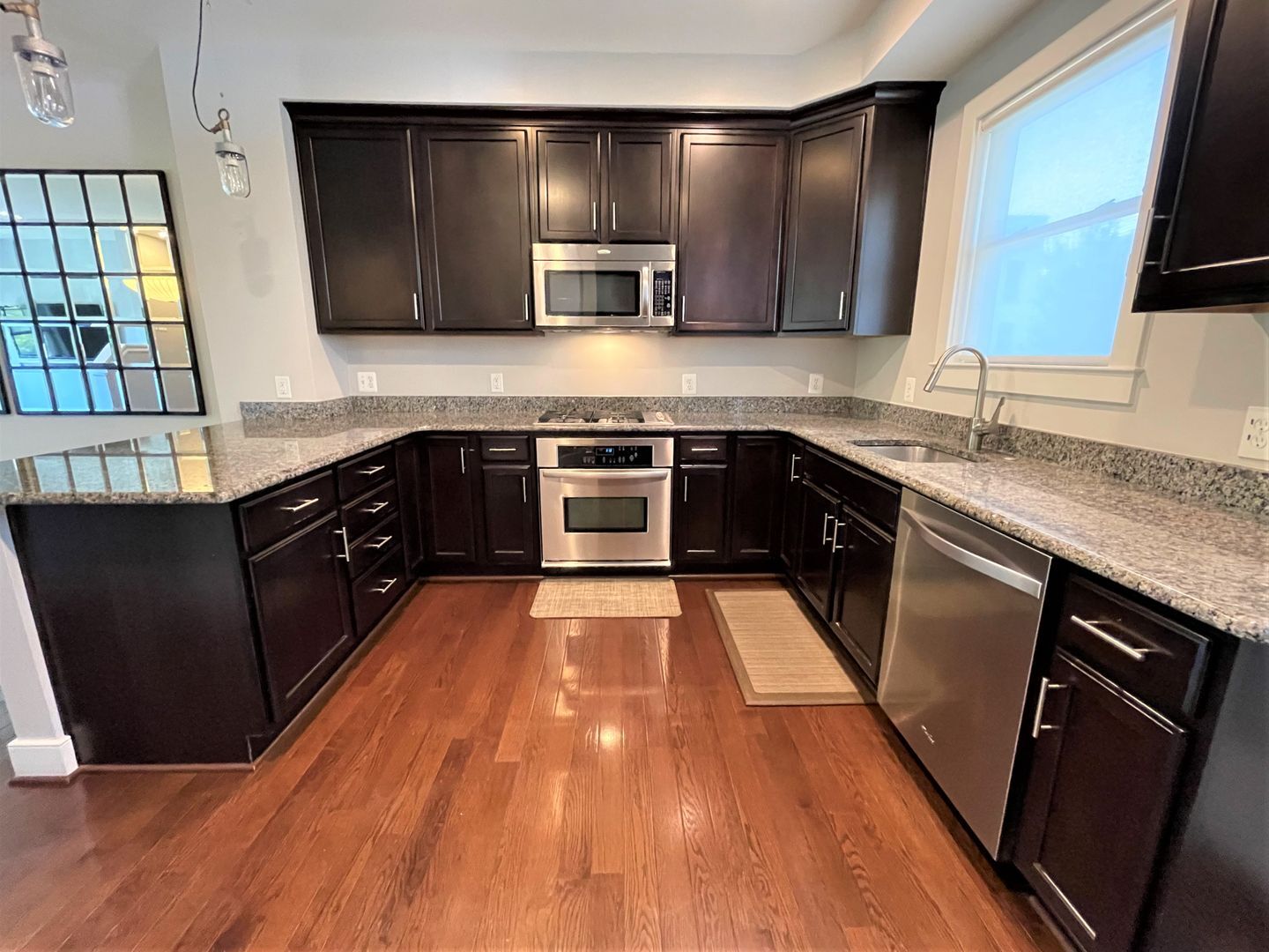 Floor two kitchen with stainless steel applicances (new refrigeration, dishwasher) - 624 Regent Pl NE