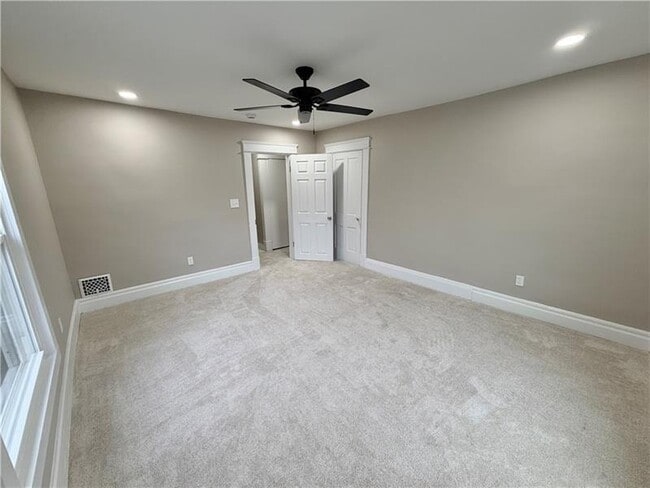 Building Photo - 417 Bartram Ave