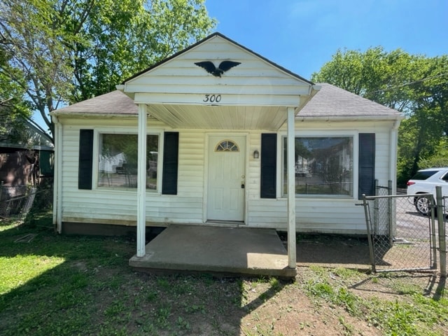 Building Photo - 300 E Highland Dr
