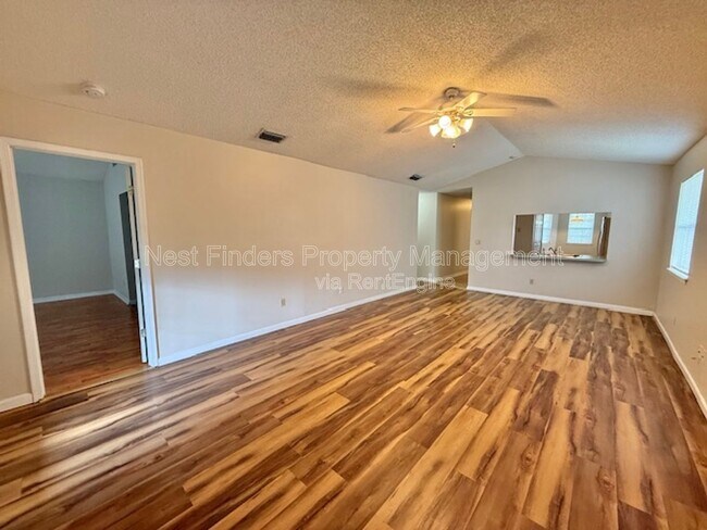 Building Photo - 2641 Sam Houston Pl