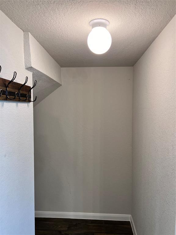 Building Photo - 10604 Tildon Ave