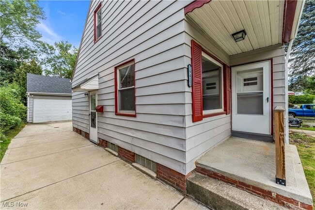 Building Photo - 19412 Milan Dr