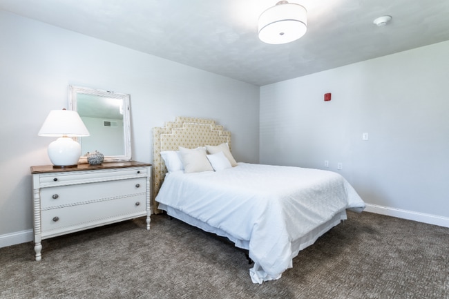 Building Photo - 101 N Rose St