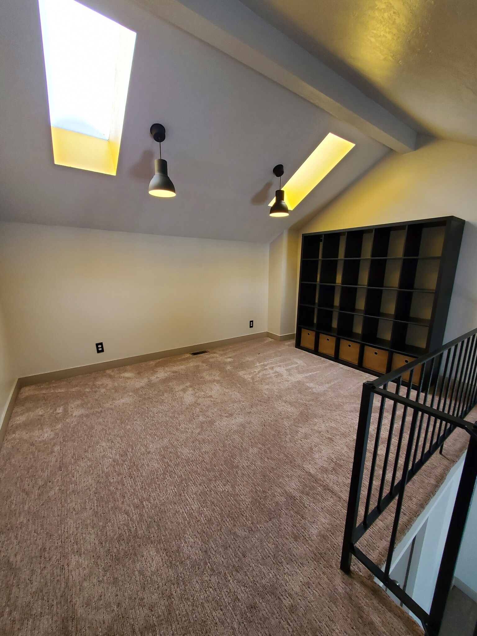 Loft/Study/Game Room with Skylights and Bookshelves - 1432 W Telegraph Hill Dr