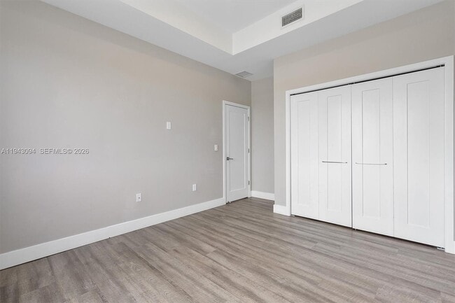 Building Photo - 444 E 16th St