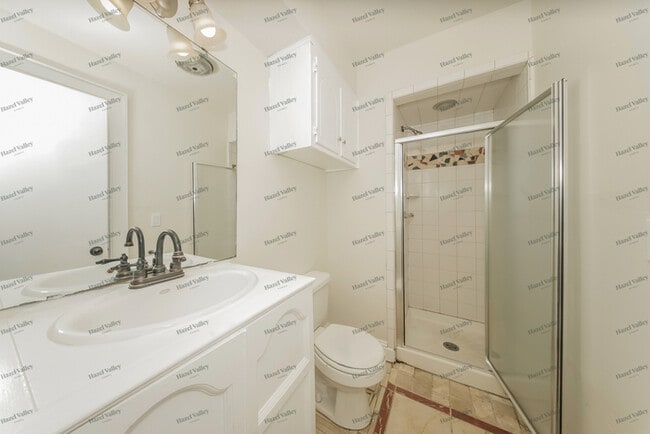 Building Photo - 512 Annawood Dr