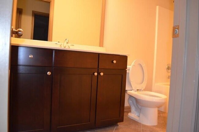 Building Photo - 665 Township Cir