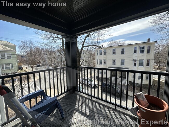 Building Photo - 111 Woodstock St