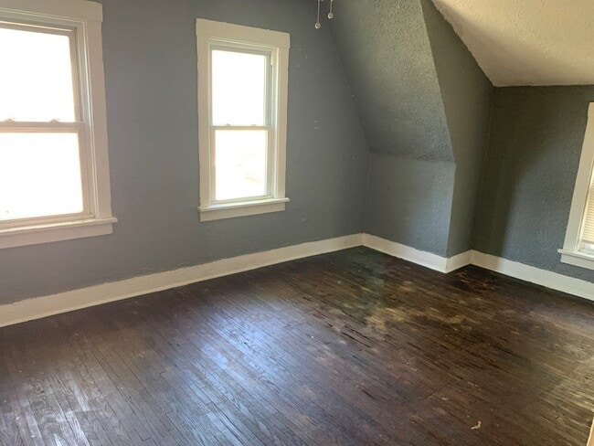 Building Photo - 1918 Andrews St