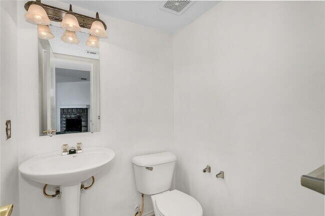Building Photo - 5224 Royal Burgess Dr
