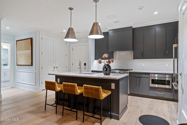 Building Photo - 19 Washington St