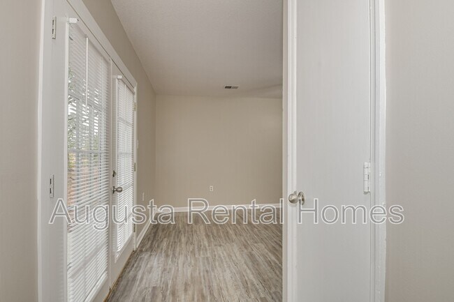 Building Photo - 332B Old Plantation Road