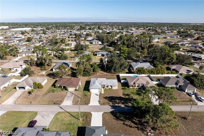 Building Photo - 3513 NE 17th Pl