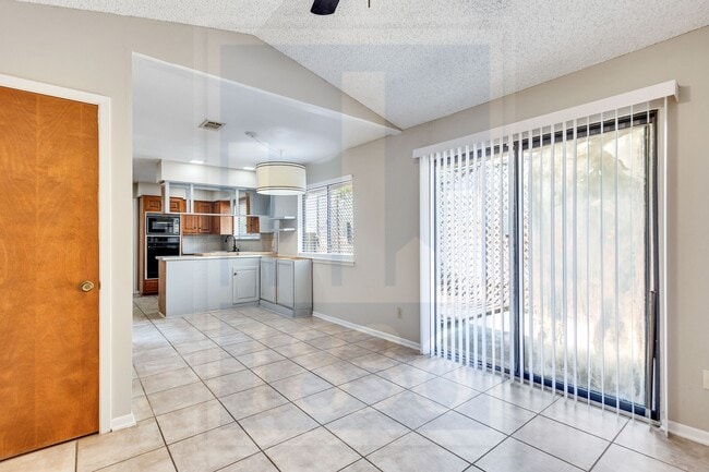 Building Photo - 7302 Waldon Dr