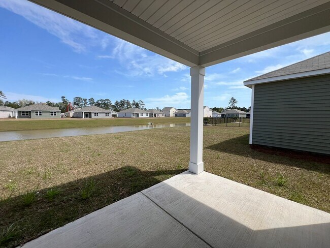 Building Photo - *COMING SOON* Longs - 4 Bedroom / 2 Bathro...