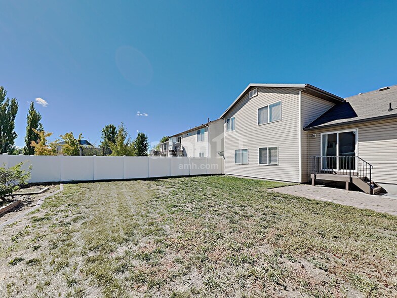 Building Photo - 726 Fox Hollow Rd