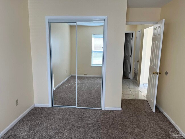 Building Photo - 3220 Redwood Ln