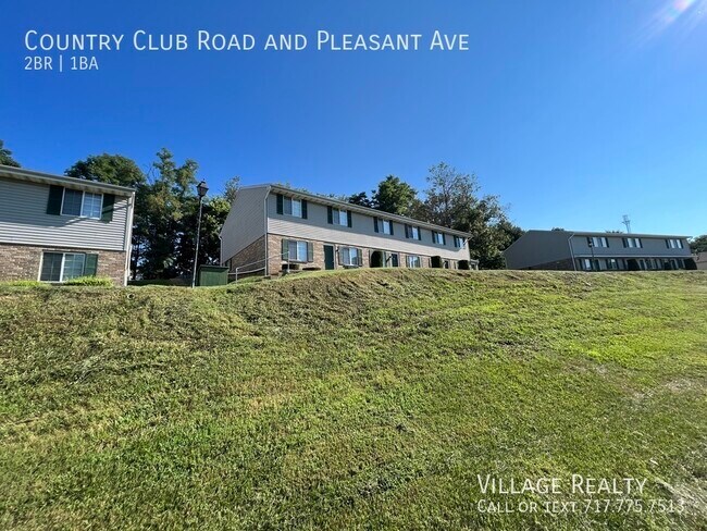 Building Photo - 617 Country Club Rd