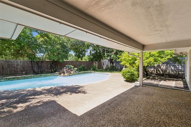 Building Photo - 6908 Heatherknoll Dr