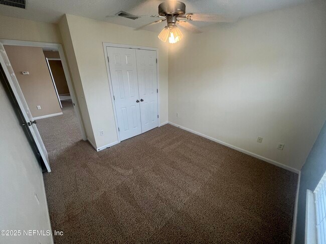 Building Photo - 1500 Calming Water Dr