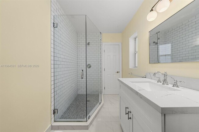 Building Photo - 6851 SW 48th Terrace