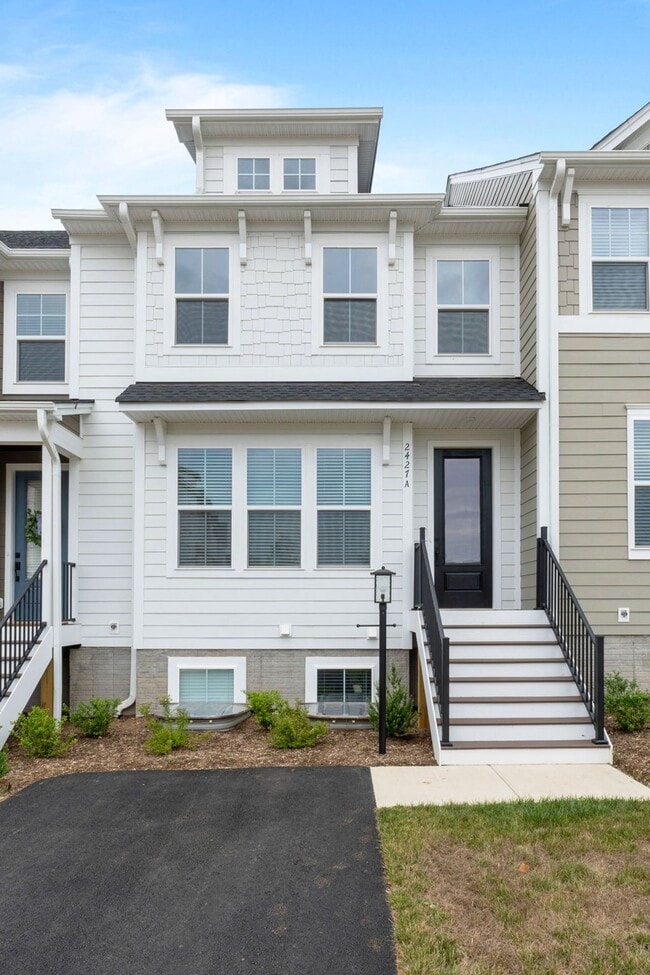Building Photo - 2232 Leeham St