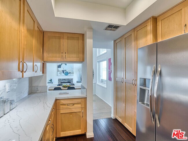 Building Photo - 1133 9th St