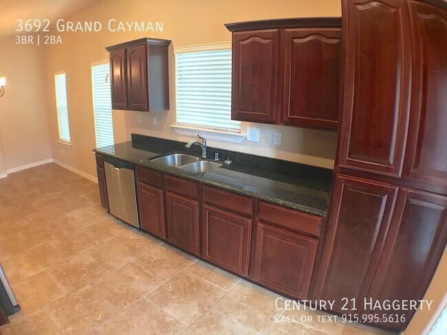 Building Photo - 3692 Grand Cayman Ln