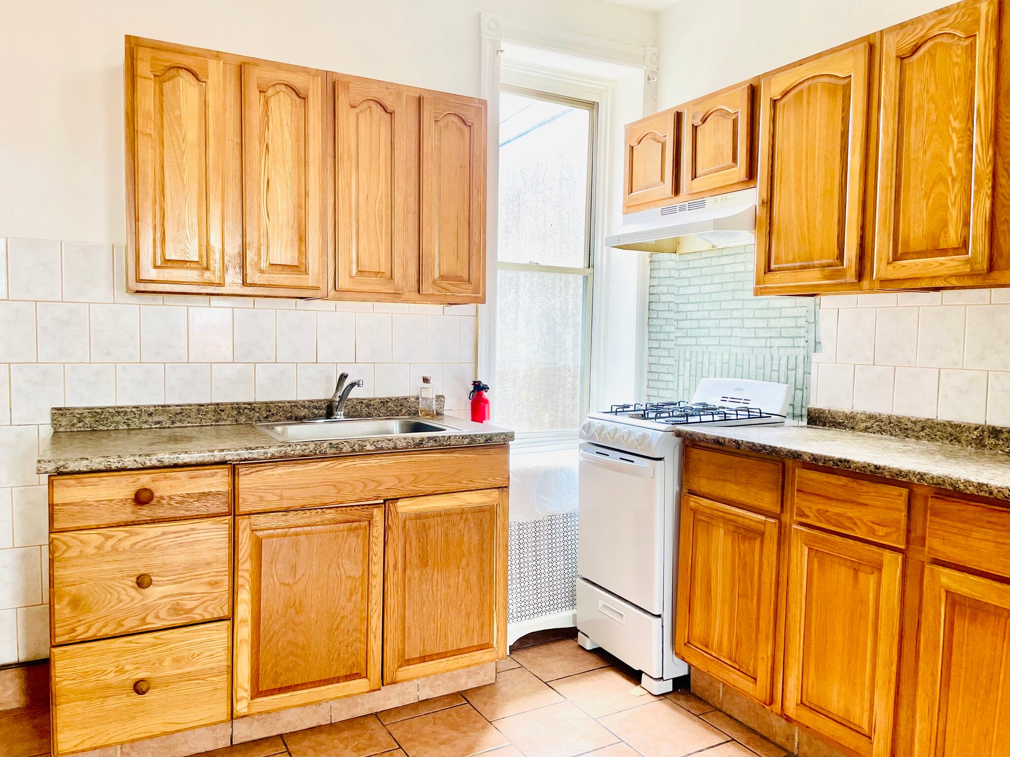 kitchen - 1418 Wolf St