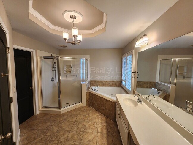 Building Photo - 2681 Oak Village Trail