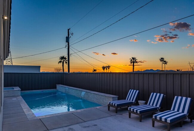 Building Photo - 3611 Breakwater Dr