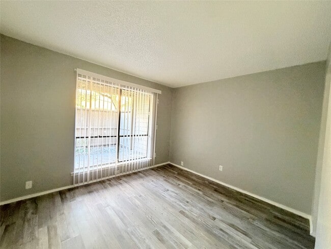 Building Photo - 9461 Pagewood Ln